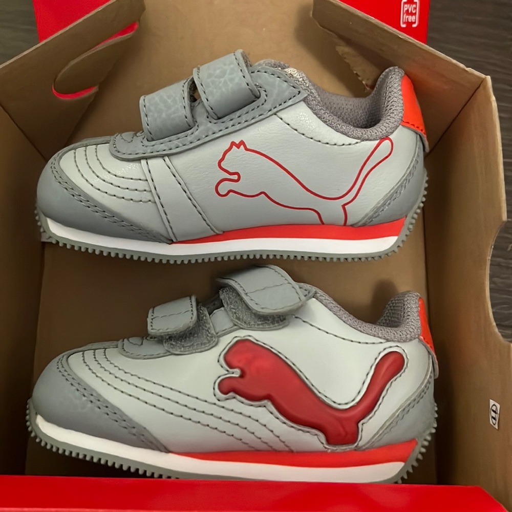 Puma Walker Sneakers Size 4
